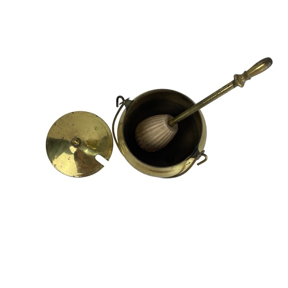 Vintage 60s Brass Fire Starter Pot Mortar And Pestle Cauldron Gold - Picture 2 of 11